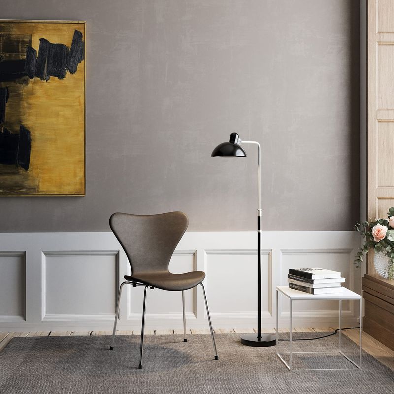 Fritz Hansen Serie 7 Fullpolstret Essential walnut / Black
