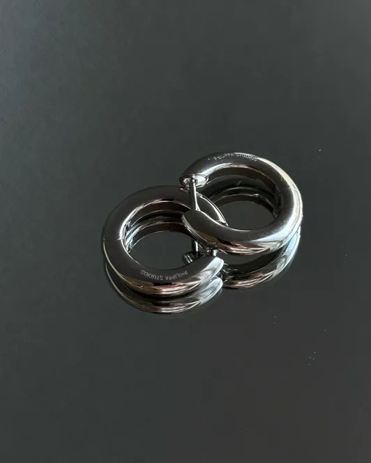 Hovedbilde Philippa Studios Bold Hoops medium Sølv